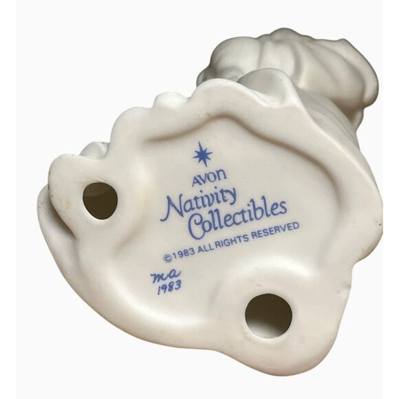 Avon Nativity Collectibles The Shepherd Boy Porcelain Figurine 1983 - Picture 7 of 11